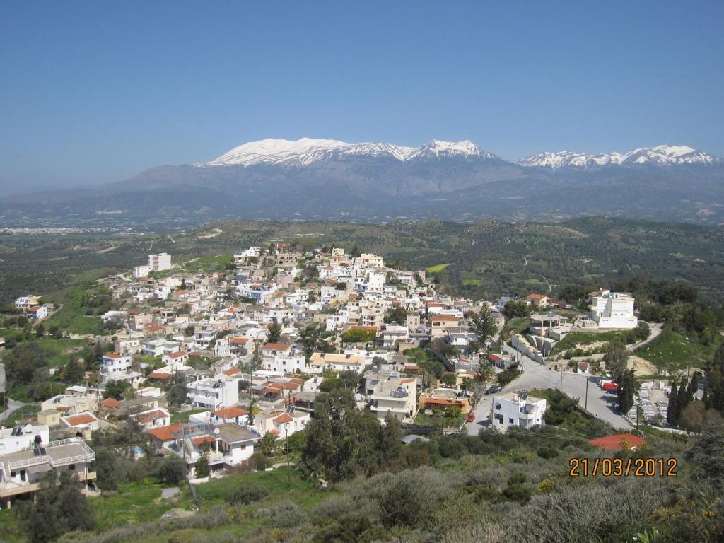 Vrisi & Apartament