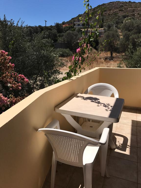 Vrisi & Apartament