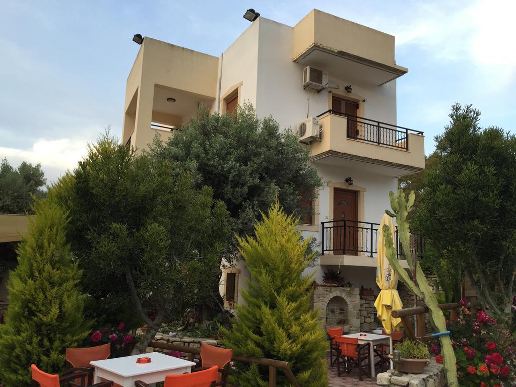 Apartment Vrisi & Pitsidia