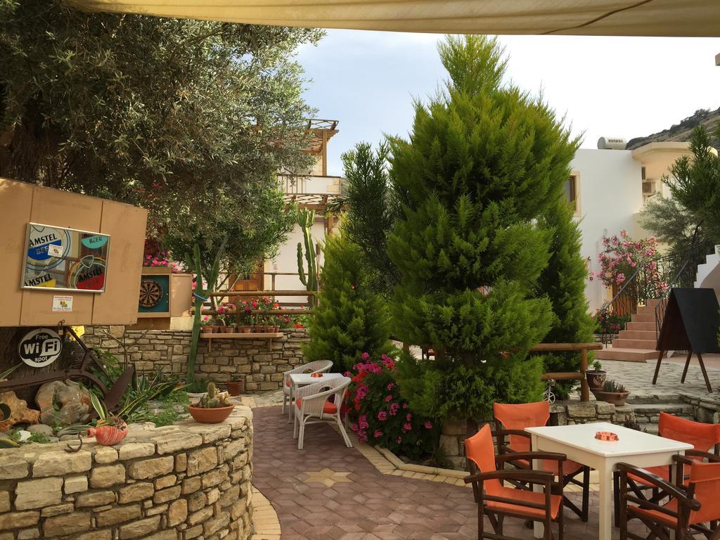 Vrisi & Apartment