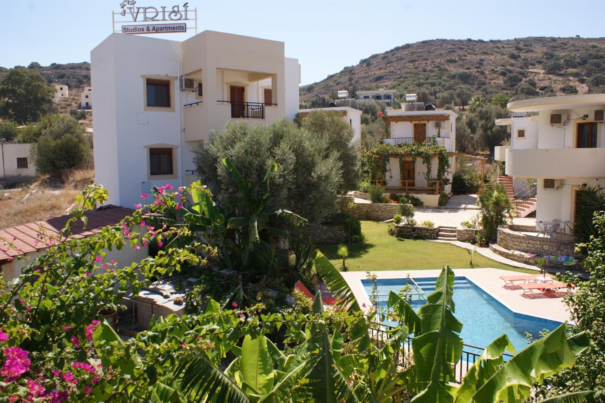 Apartment Vrisi &
