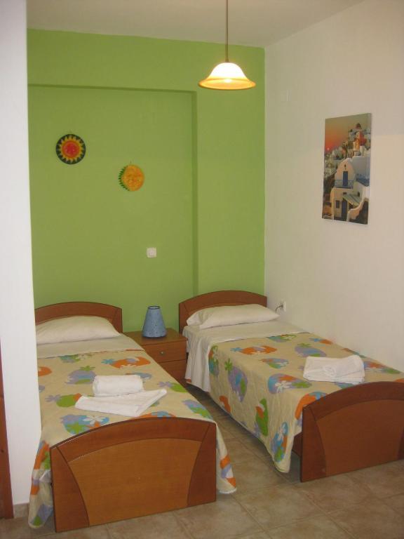 Apartment Vrisi &