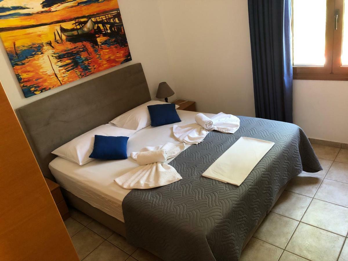 Apartment Vrisi & Pitsidia