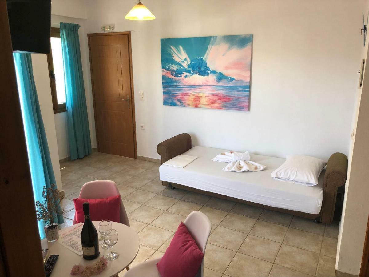Apartment Vrisi & Pitsidia
